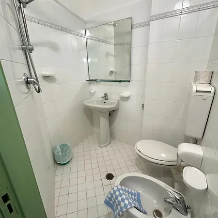 Caracas Hotel 3*